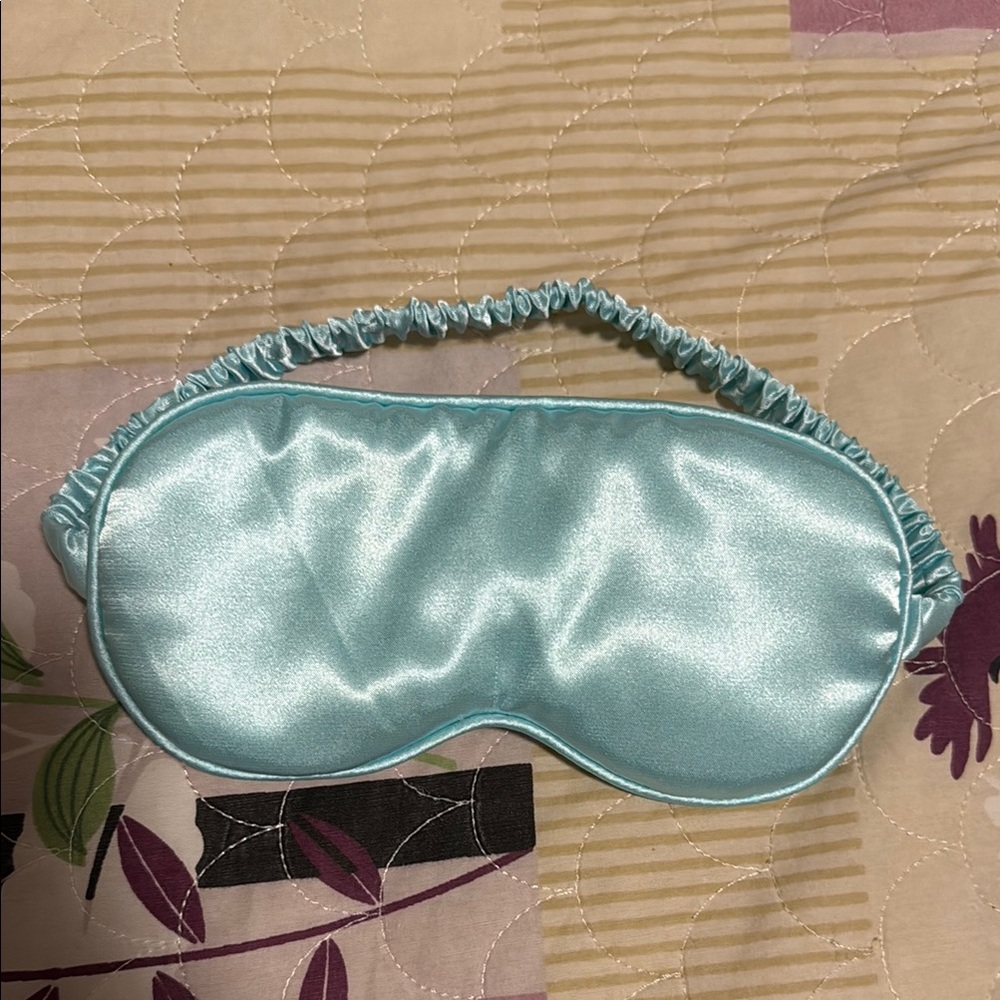 Silk Sleep Mask in Light Blue